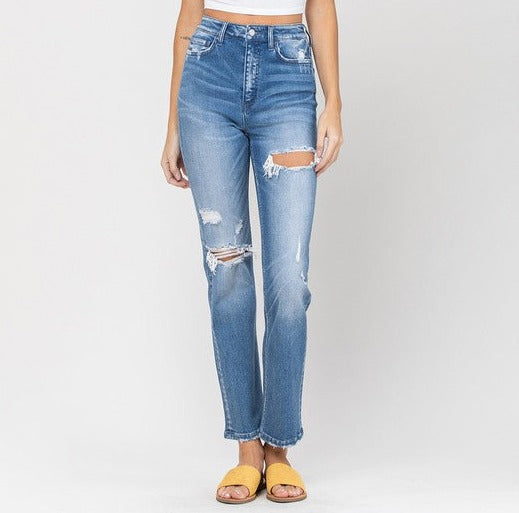 SUPER HIGH RISE DISTRESSED STRAIGHT